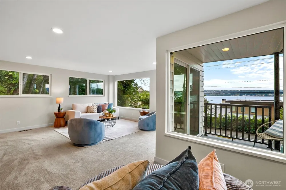 6205 NE 125th Street Kirkland, WA 98034