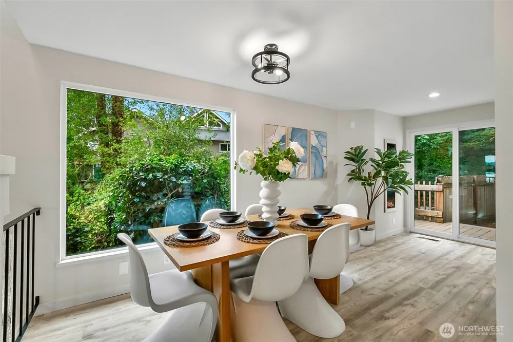 6205 NE 125th Street Kirkland, WA 98034