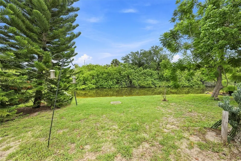128 LOOKOUT DRIVE Apollo Beach, FL 33572
