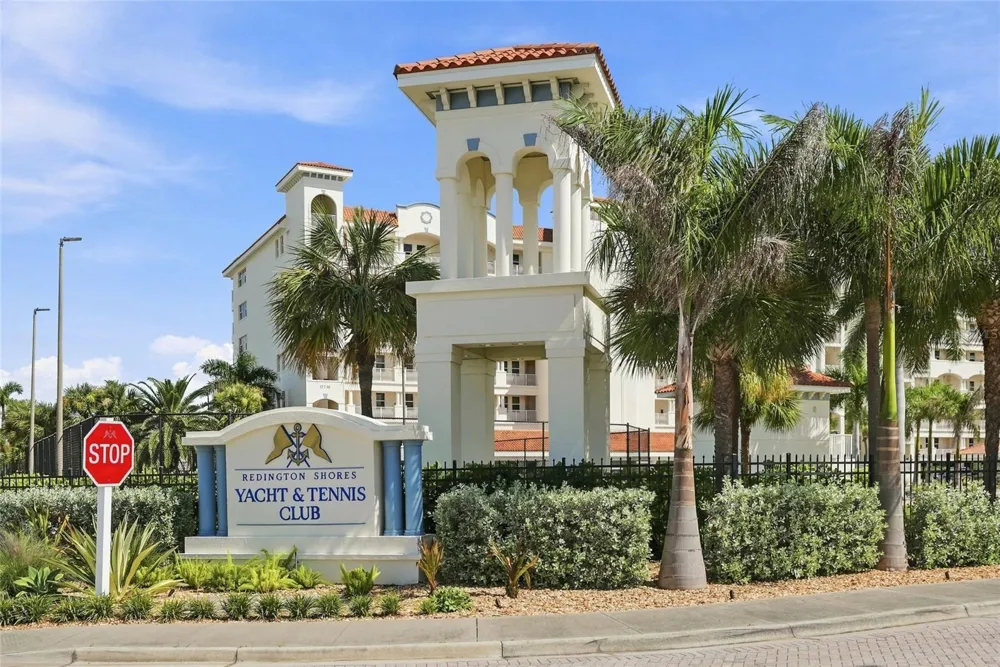 17735 GULF BOULEVARD #204 Redington Shores, FL 33708