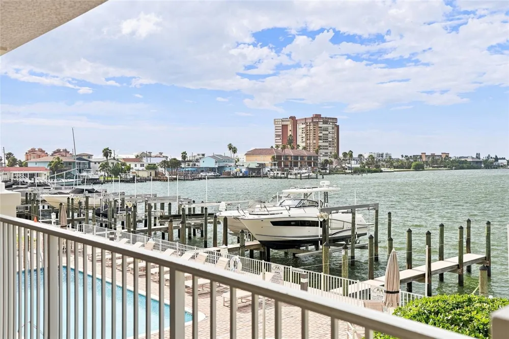 17735 GULF BOULEVARD #204 Redington Shores, FL 33708