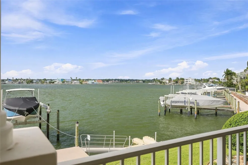 17735 GULF BOULEVARD #204 Redington Shores, FL 33708