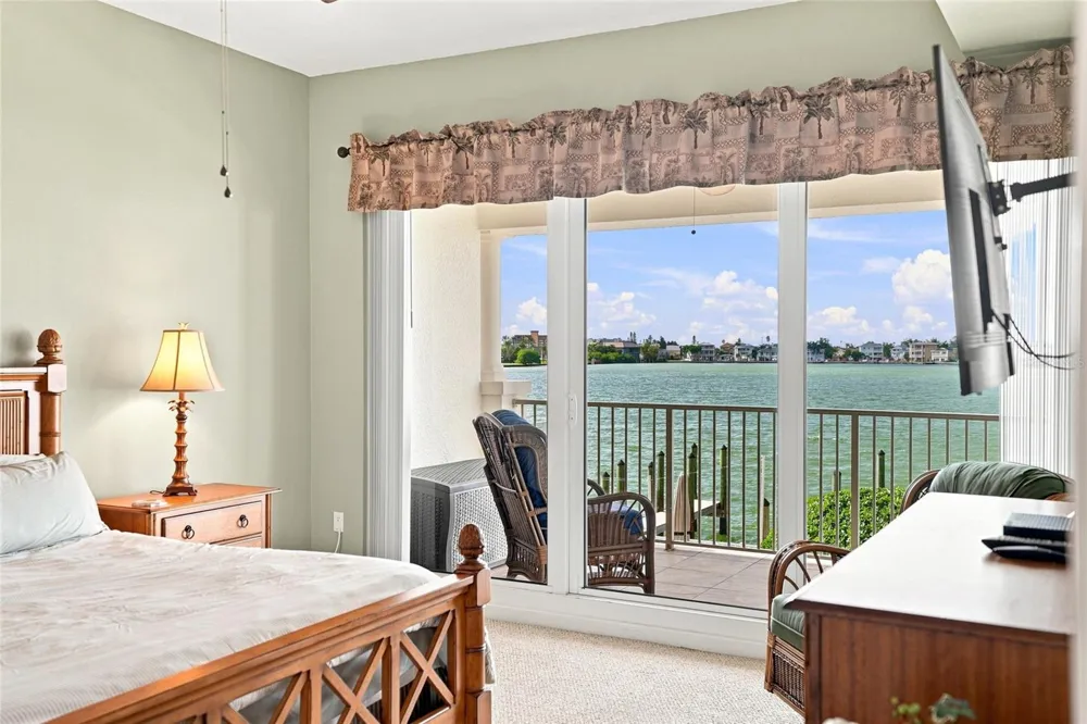 17735 GULF BOULEVARD #204 Redington Shores, FL 33708