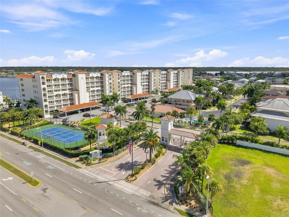 17735 GULF BOULEVARD #204 Redington Shores, FL 33708