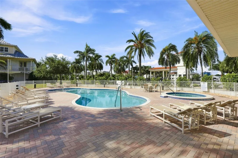17735 GULF BOULEVARD #204 Redington Shores, FL 33708