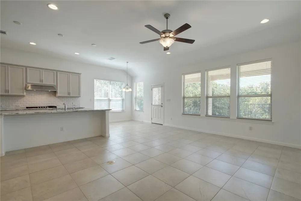 113 Meadow Wood Cove Georgetown, TX 78626