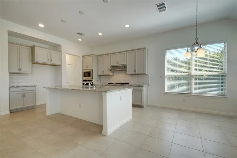 113 Meadow Wood Cove Georgetown, TX 78626
