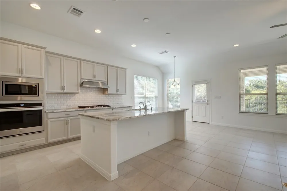 113 Meadow Wood Cove Georgetown, TX 78626