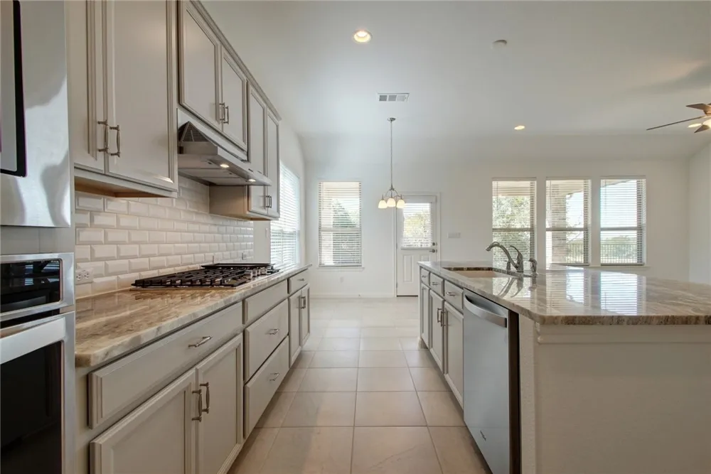 113 Meadow Wood Cove Georgetown, TX 78626
