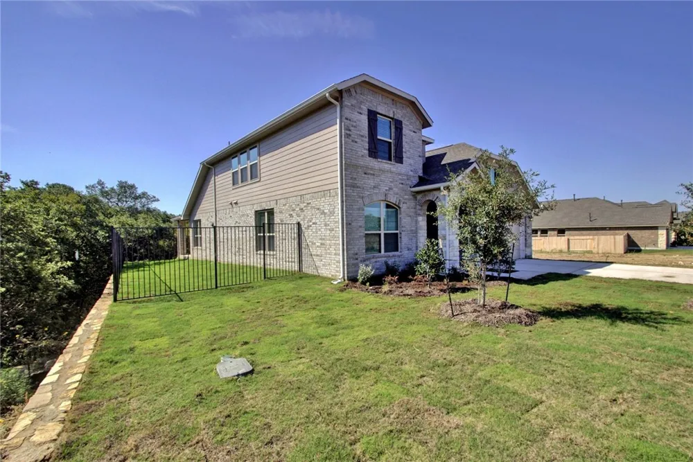 113 Meadow Wood Cove Georgetown, TX 78626