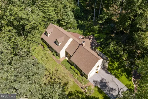 22 FOX ROAD
