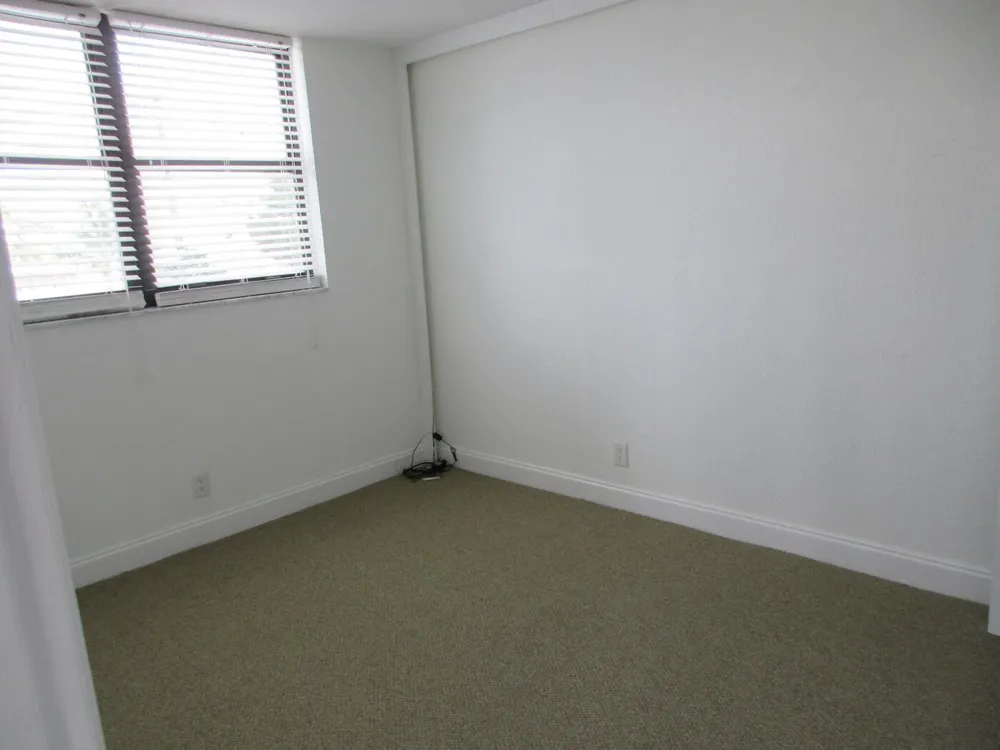 1401 Riverside Drive #307 Pompano Beach, FL 33062
