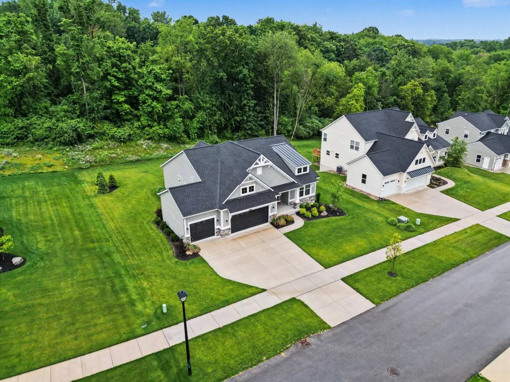 3899 Autumn Acres Drive Rockford, MI 49341