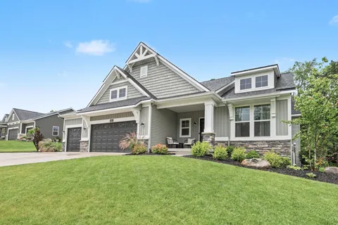 3899 Autumn Acres Drive