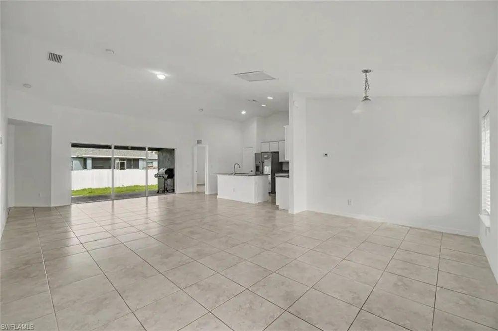 934 NW 7th Avenue Cape Coral, FL 33993