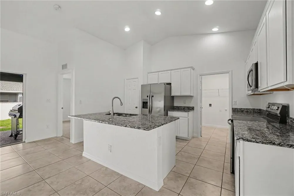 934 NW 7th Avenue Cape Coral, FL 33993