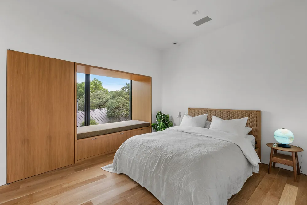 1303 Hillside Avenue Austin, TX 78704