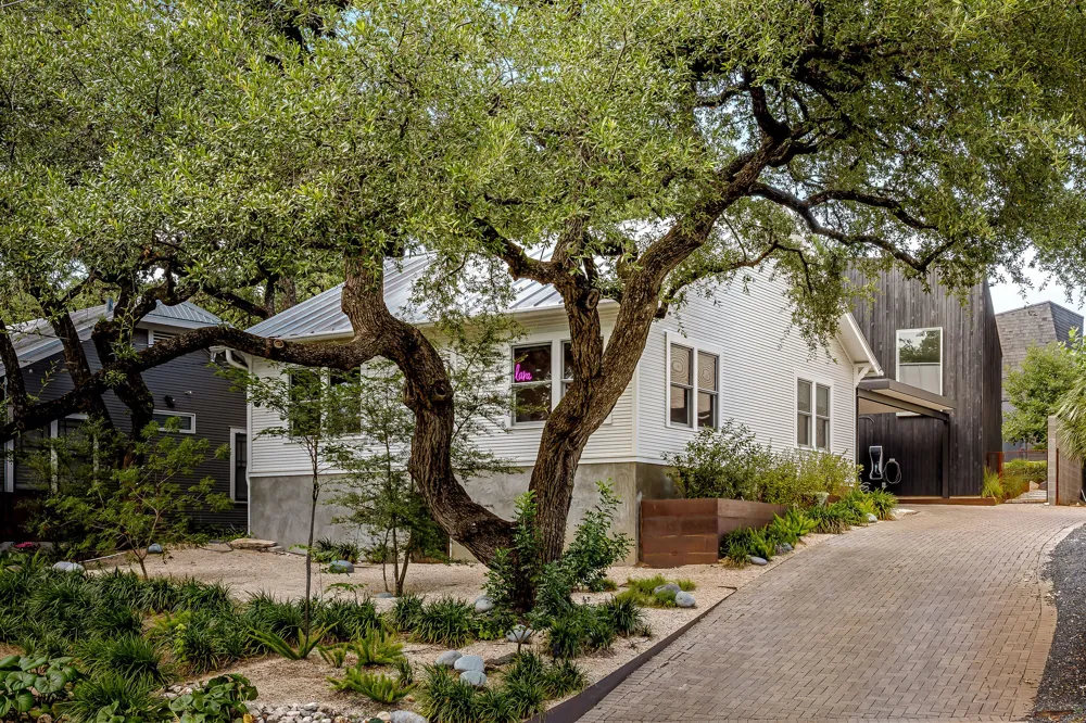 1303 Hillside Avenue Austin, TX 78704
