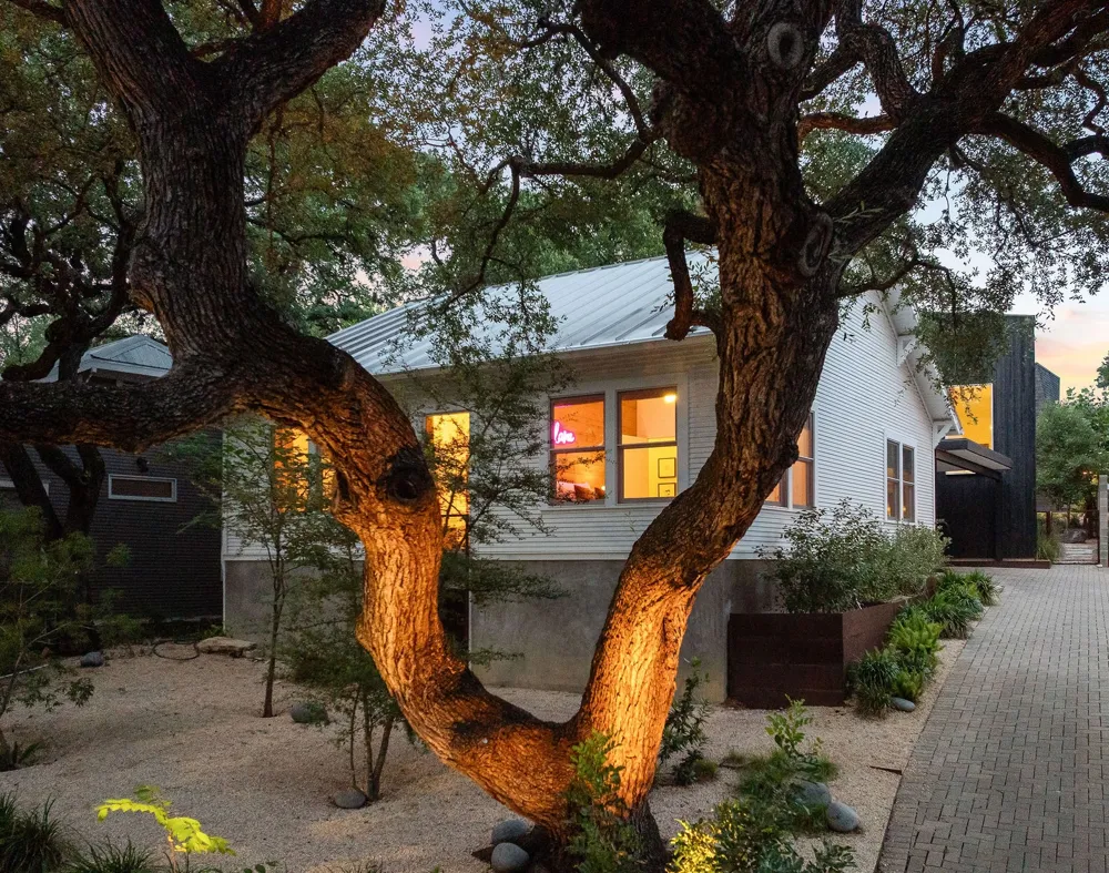 1303 Hillside Avenue Austin, TX 78704