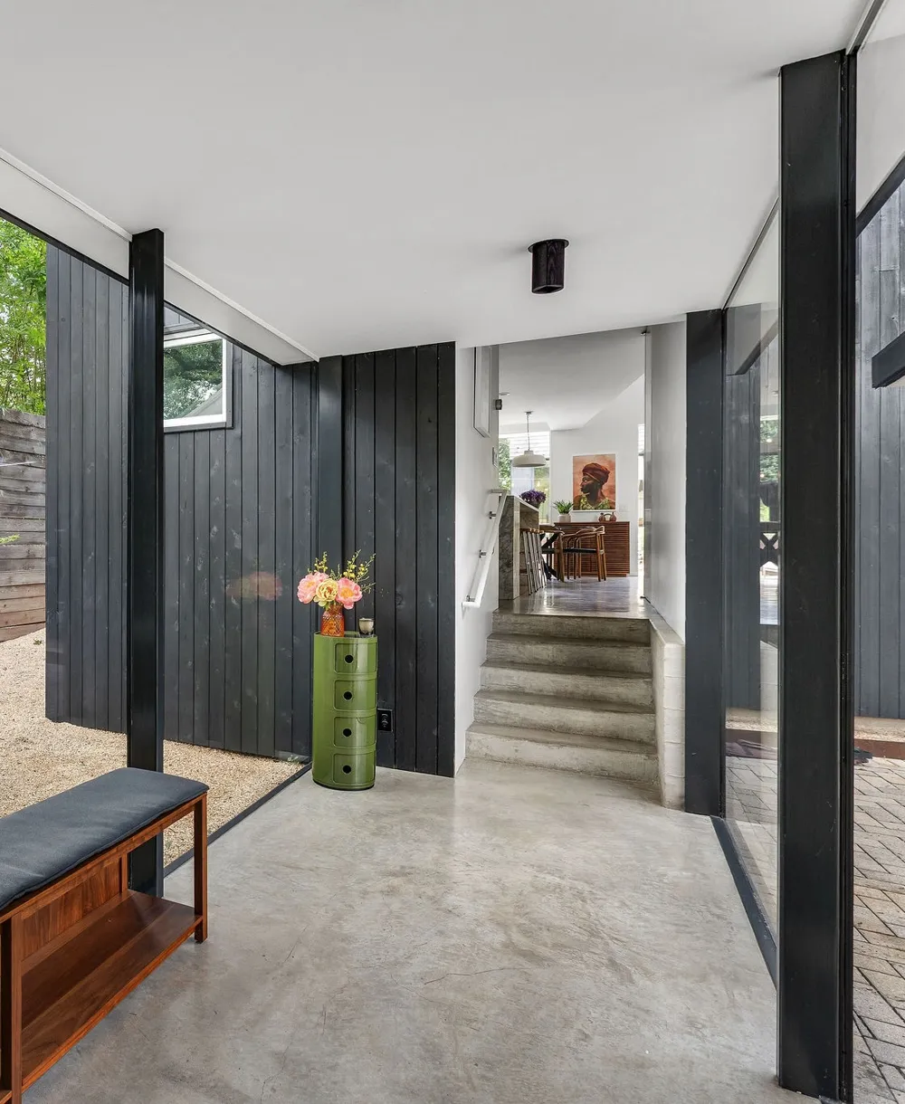 1303 Hillside Avenue Austin, TX 78704