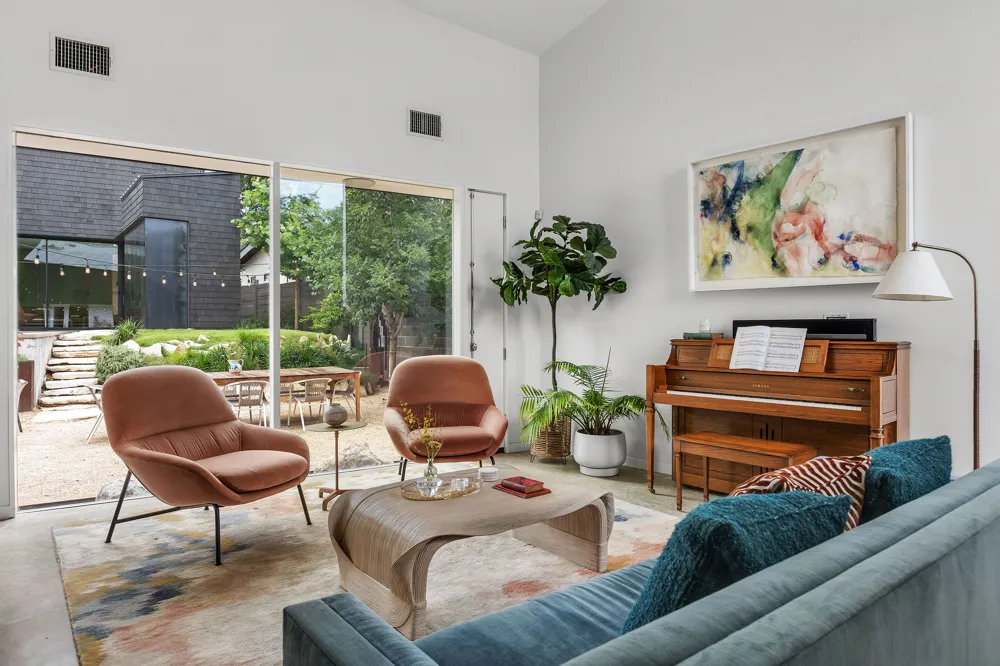 1303 Hillside Avenue Austin, TX 78704