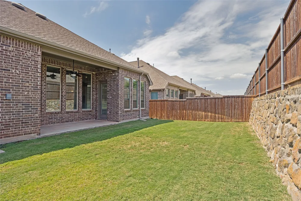 8241 Blumelia Drive Dallas, TX 75252