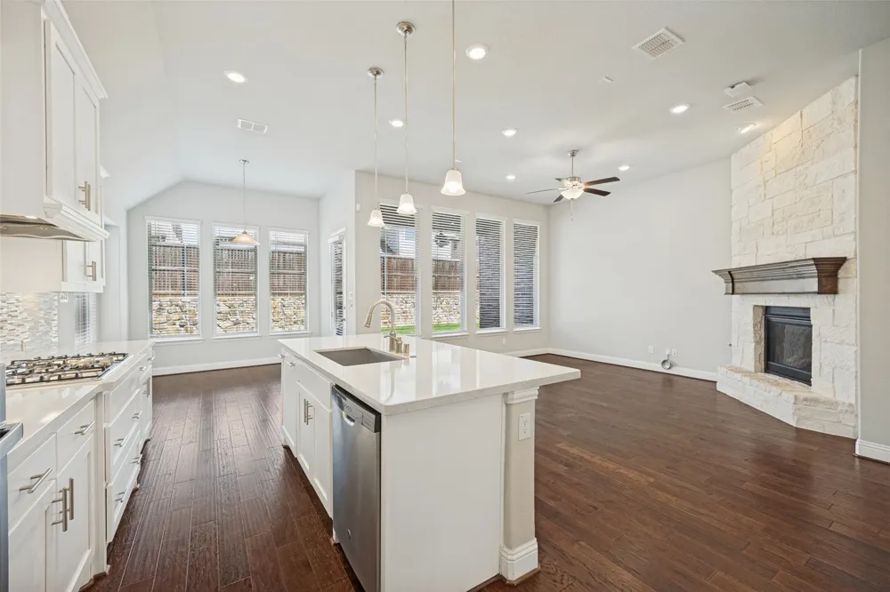 8241 Blumelia Drive Dallas, TX 75252
