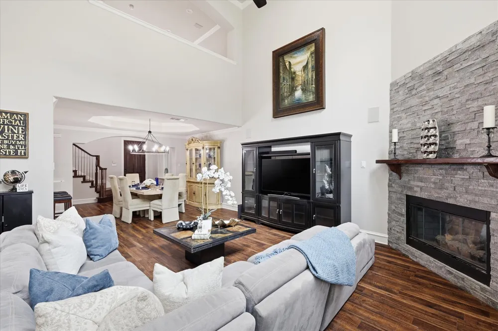 4222 Spyglass Hill Lane Irving, TX 75038