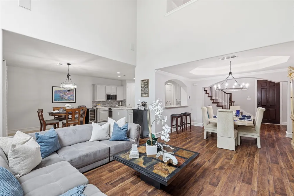 4222 Spyglass Hill Lane Irving, TX 75038