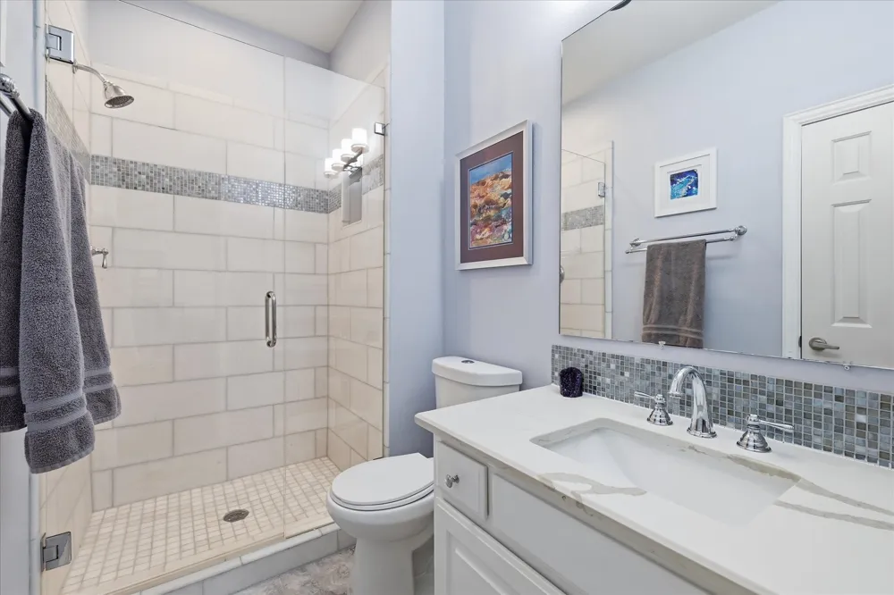 4222 Spyglass Hill Lane Irving, TX 75038