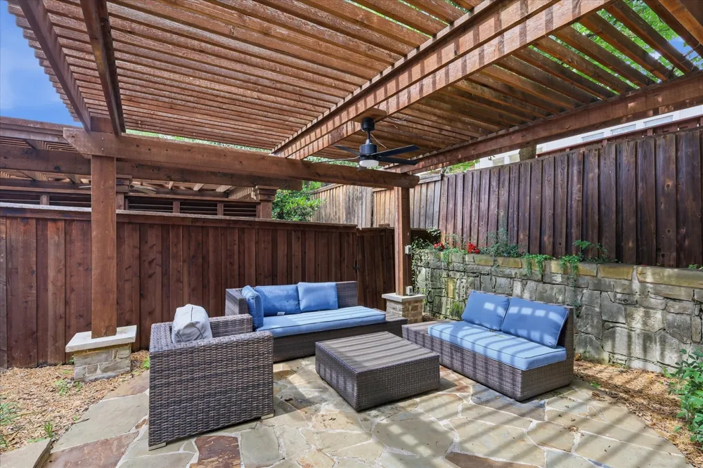 4222 Spyglass Hill Lane Irving, TX 75038