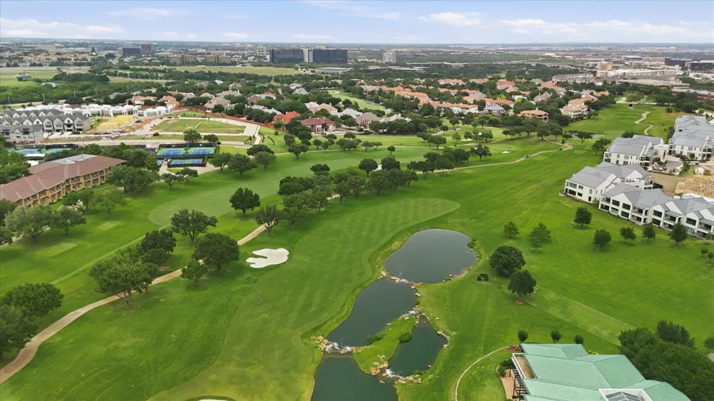 4222 Spyglass Hill Lane Irving, TX 75038