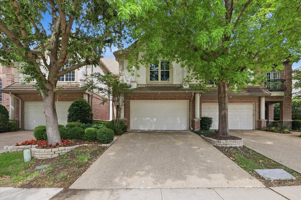 4222 Spyglass Hill Lane Irving, TX 75038