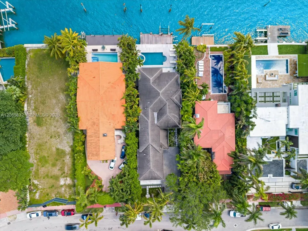 401 E Rivo Alto Dr Miami Beach, FL 33139