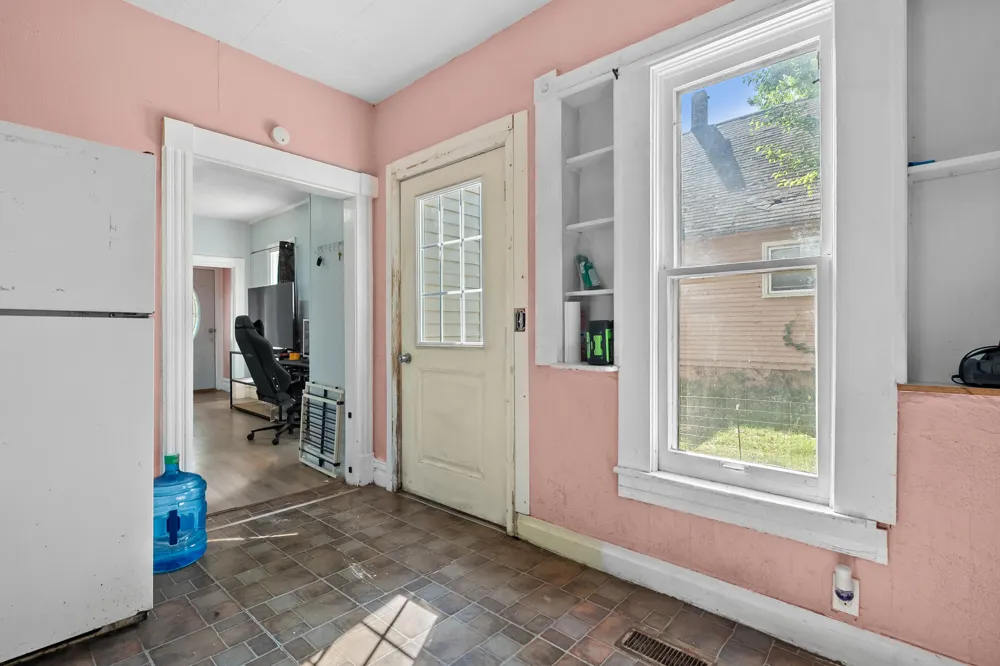 829 Simpson Street Kalamazoo, MI 49007