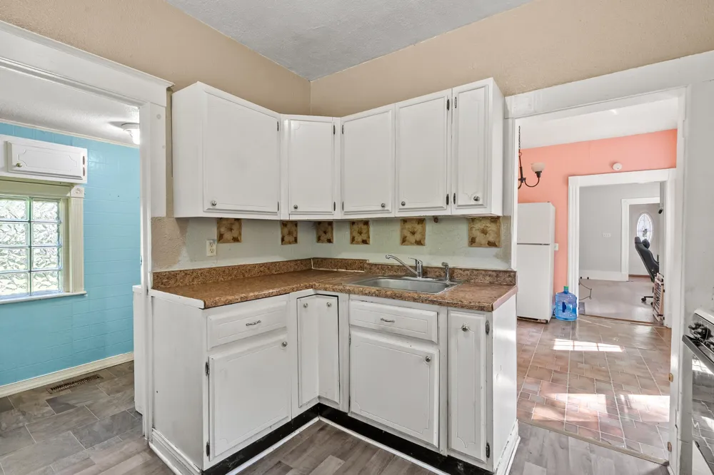 829 Simpson Street Kalamazoo, MI 49007