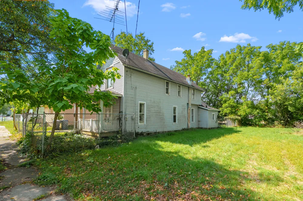 829 Simpson Street Kalamazoo, MI 49007