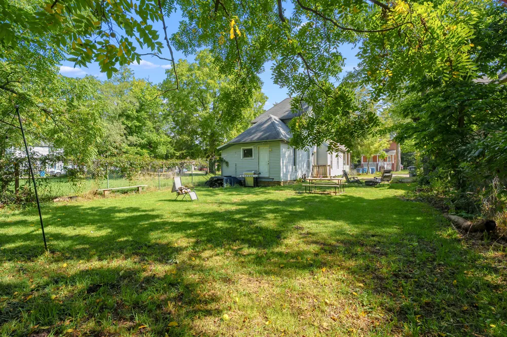 829 Simpson Street Kalamazoo, MI 49007