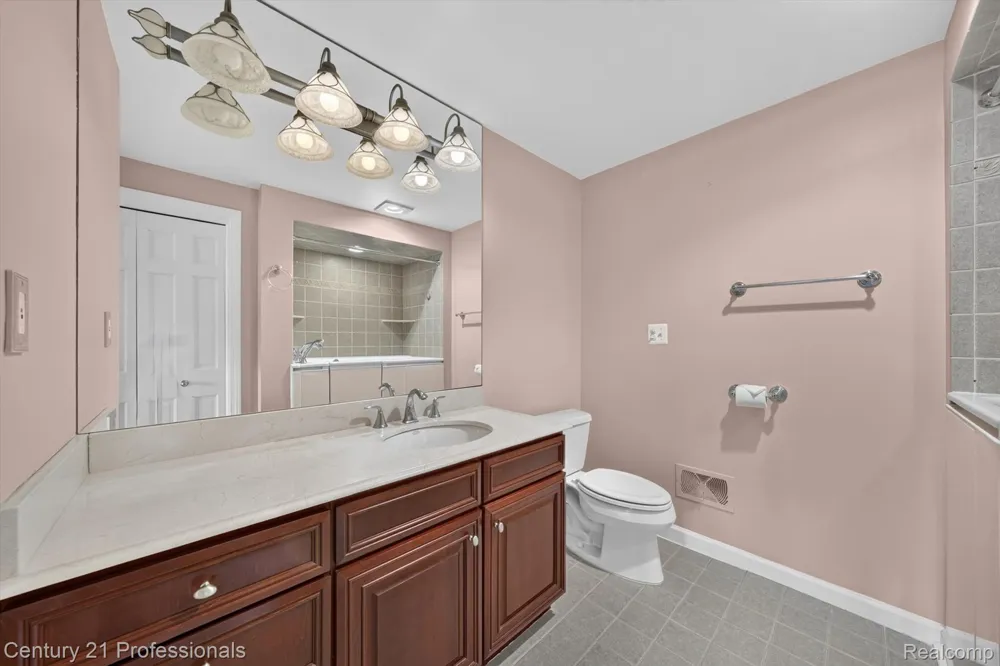 43000 12 OAKS CRESCENT DRIVE #4022 Novi City, MI 48377