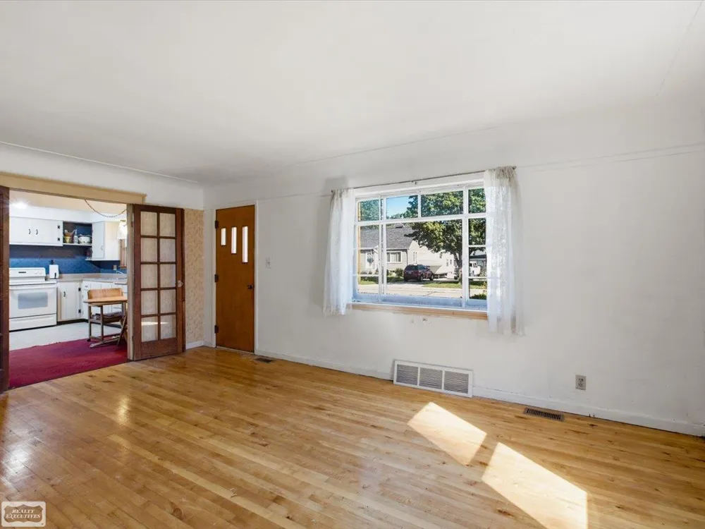 36066 Bartell Street Richmond City, MI 48062
