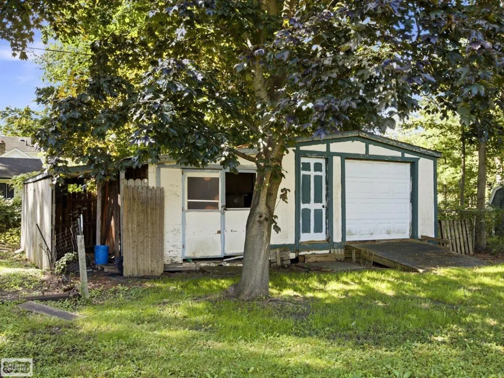 36066 Bartell Street Richmond City, MI 48062