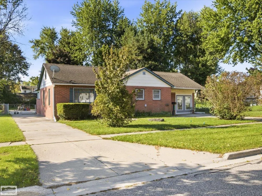 36066 Bartell Street Richmond City, MI 48062