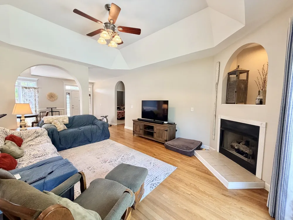 241 Quad Oak Dr Mount Juliet, TN 37122