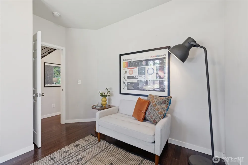 6211 Carleton Avenue S Seattle, WA 98108
