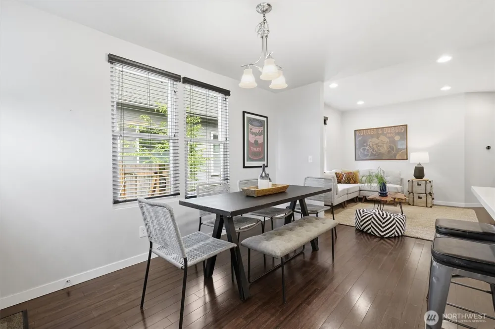 6211 Carleton Avenue S Seattle, WA 98108