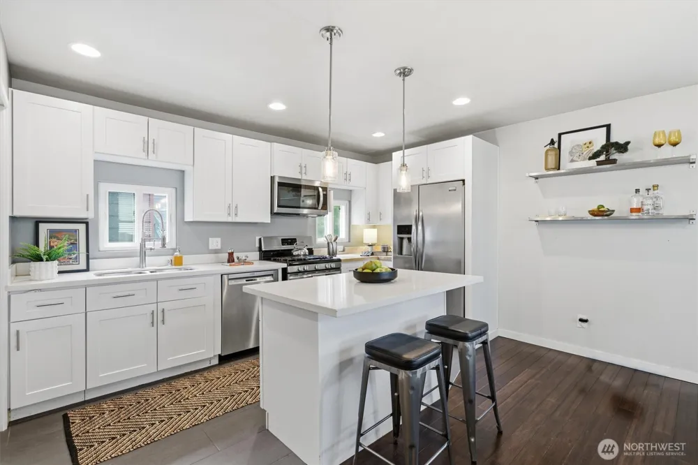 6211 Carleton Avenue S Seattle, WA 98108