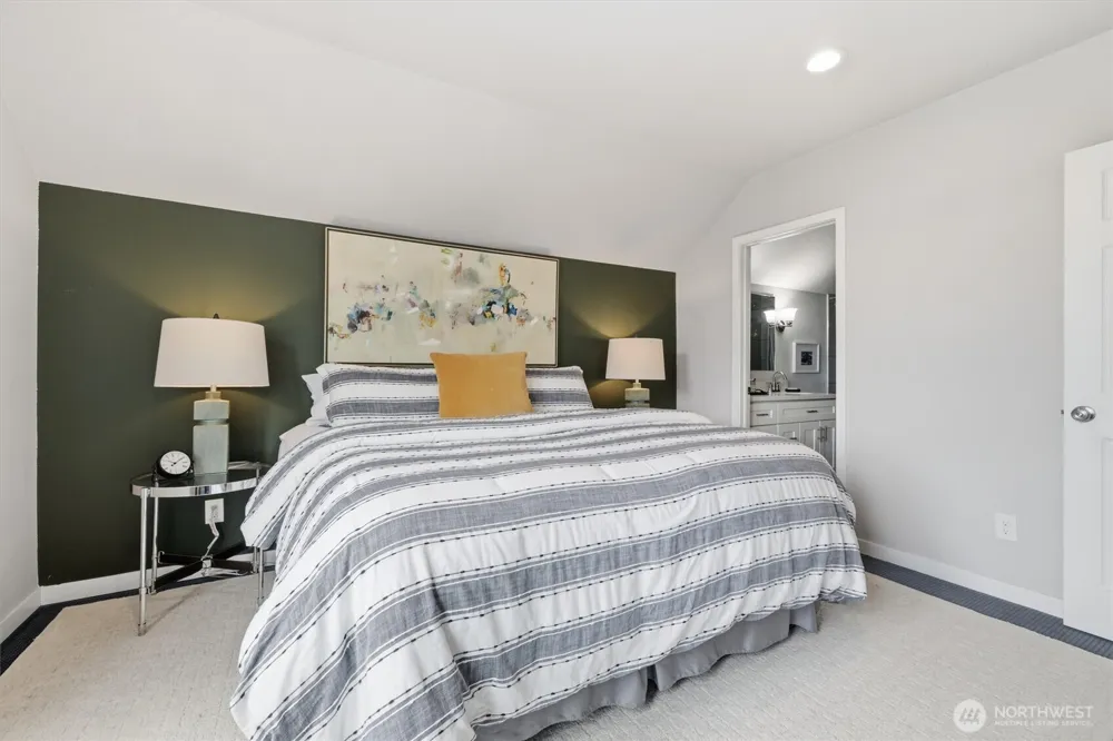 6211 Carleton Avenue S Seattle, WA 98108
