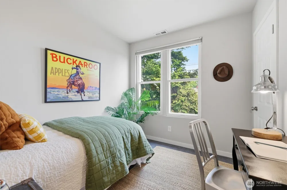 6211 Carleton Avenue S Seattle, WA 98108