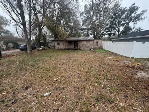 2931 ELLIS AVENUE