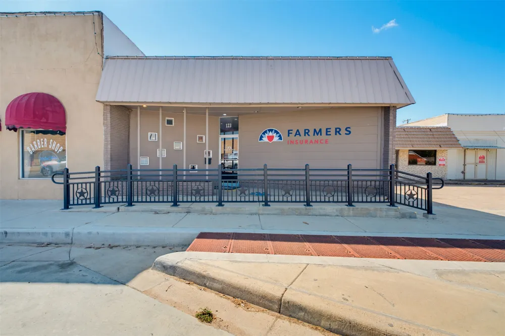 123 W Cameron Avenue Rockdale, TX 76567